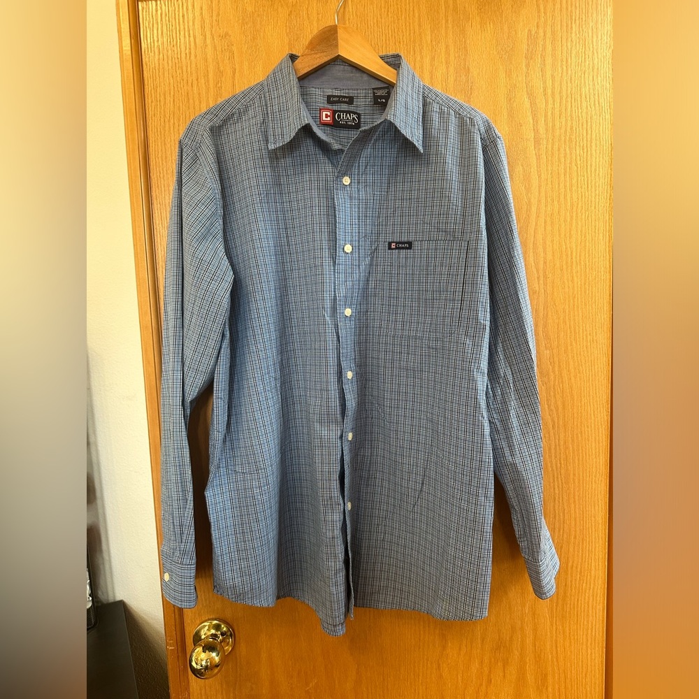 Chaps long sleeved button down shirt Size large